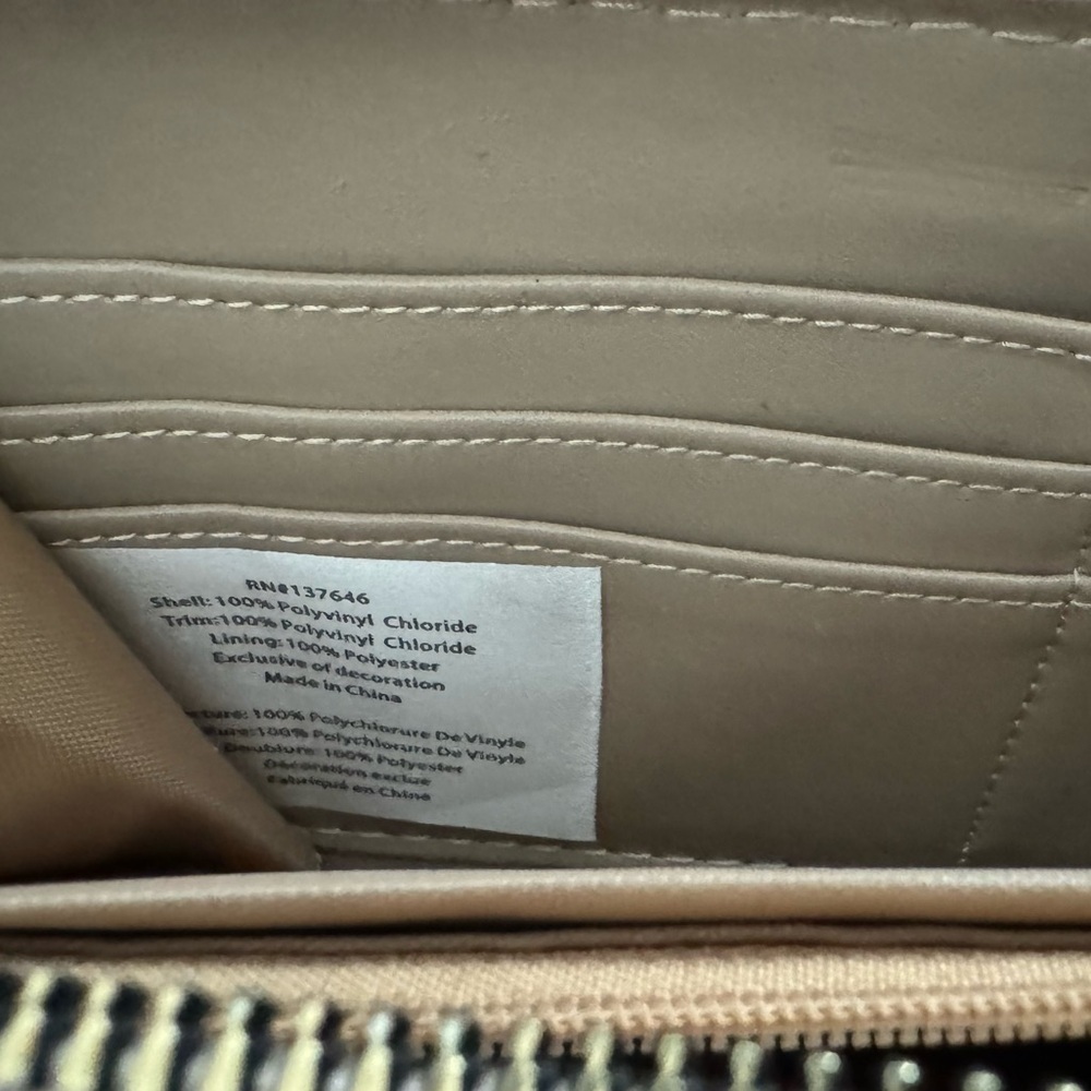 London Fog Adalia Croco Zip - Picture 6 of 6
